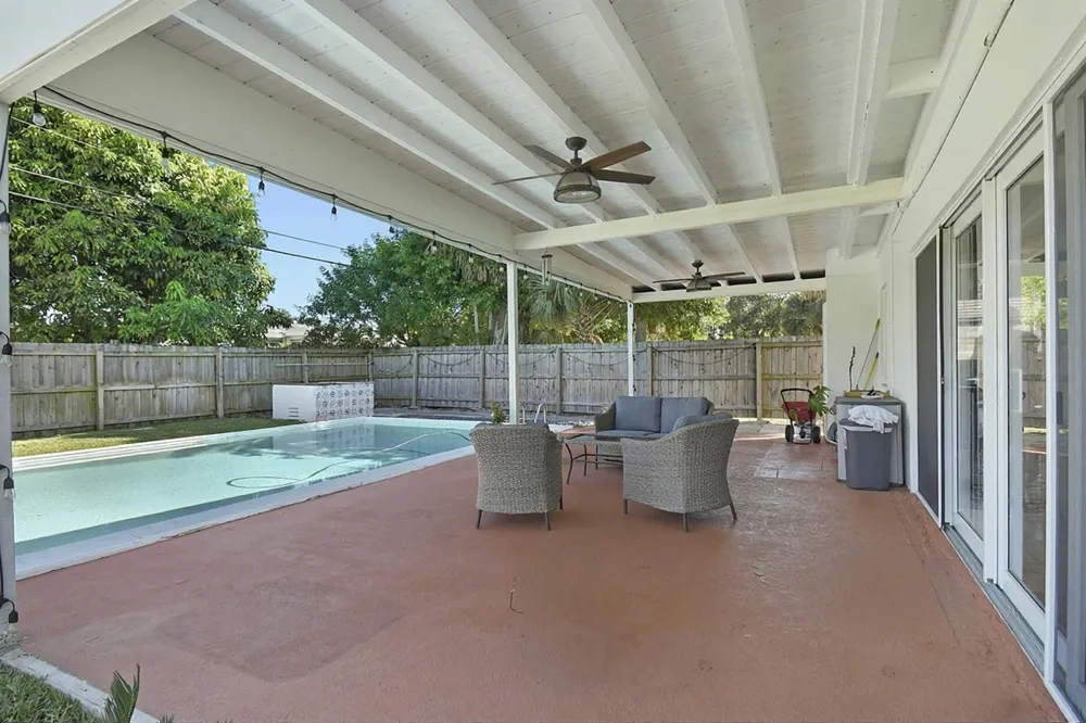 640 W ILEX DRIVE Lake Park, FL 33403