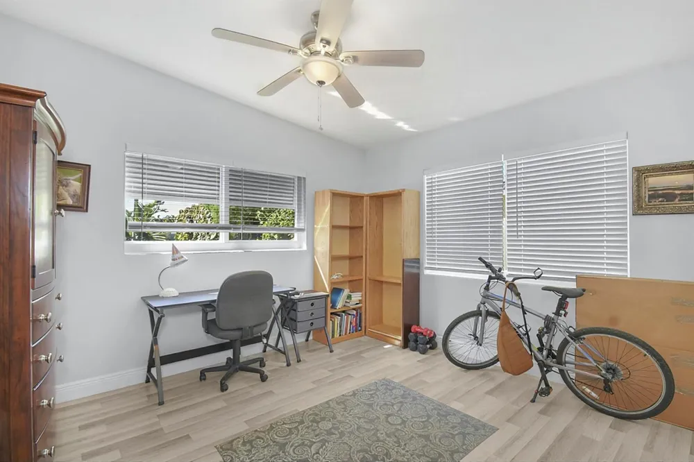 640 W ILEX DRIVE Lake Park, FL 33403