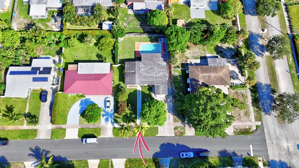 640 W ILEX DRIVE Lake Park, FL 33403