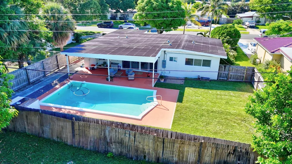 640 W ILEX DRIVE Lake Park, FL 33403