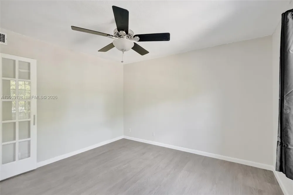 4220 NW 21st St #206 Lauderhill, FL 33313