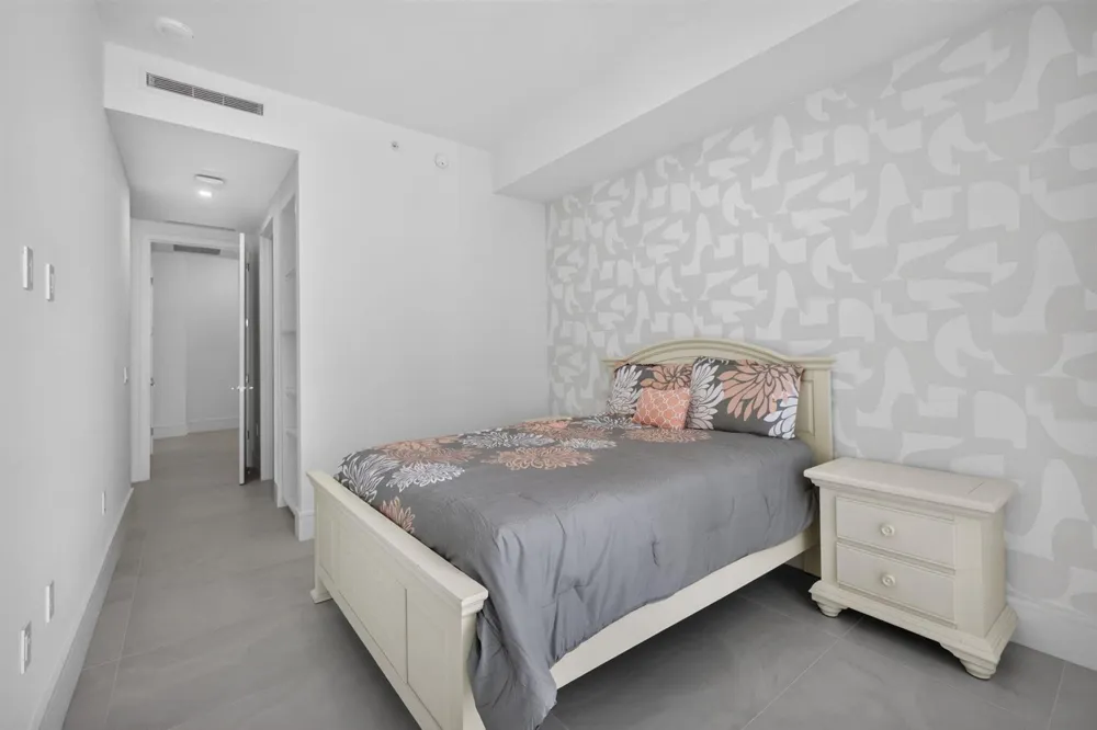 220 Lake Shore Drive #1702 Lake Park, FL 33403