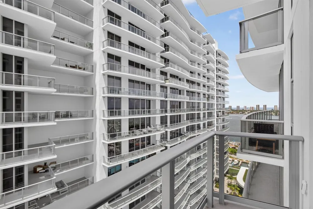 220 Lake Shore Drive #1702 Lake Park, FL 33403