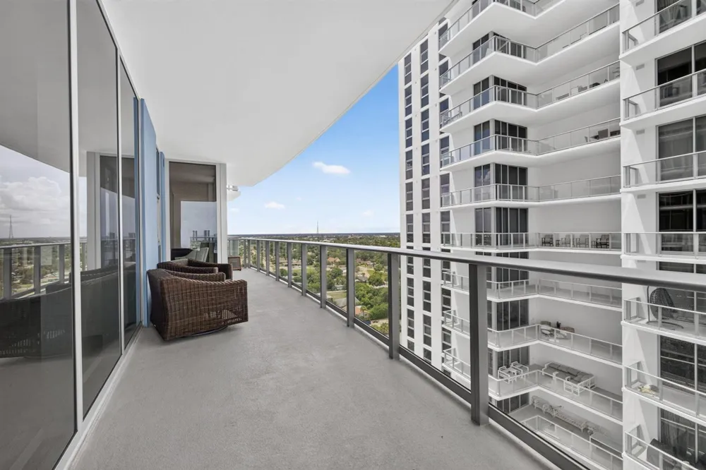 220 Lake Shore Drive #1702 Lake Park, FL 33403