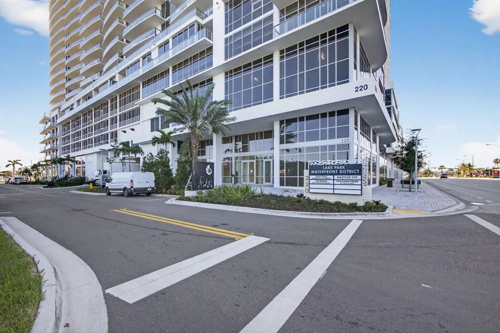 220 Lake Shore Drive #1702 Lake Park, FL 33403