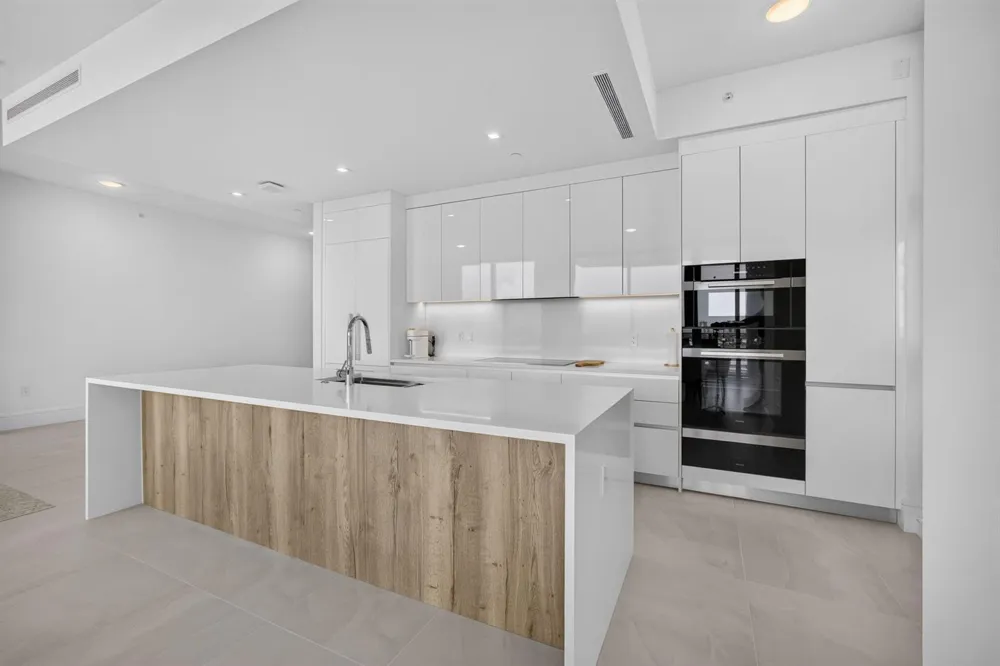 220 Lake Shore Drive #1702 Lake Park, FL 33403