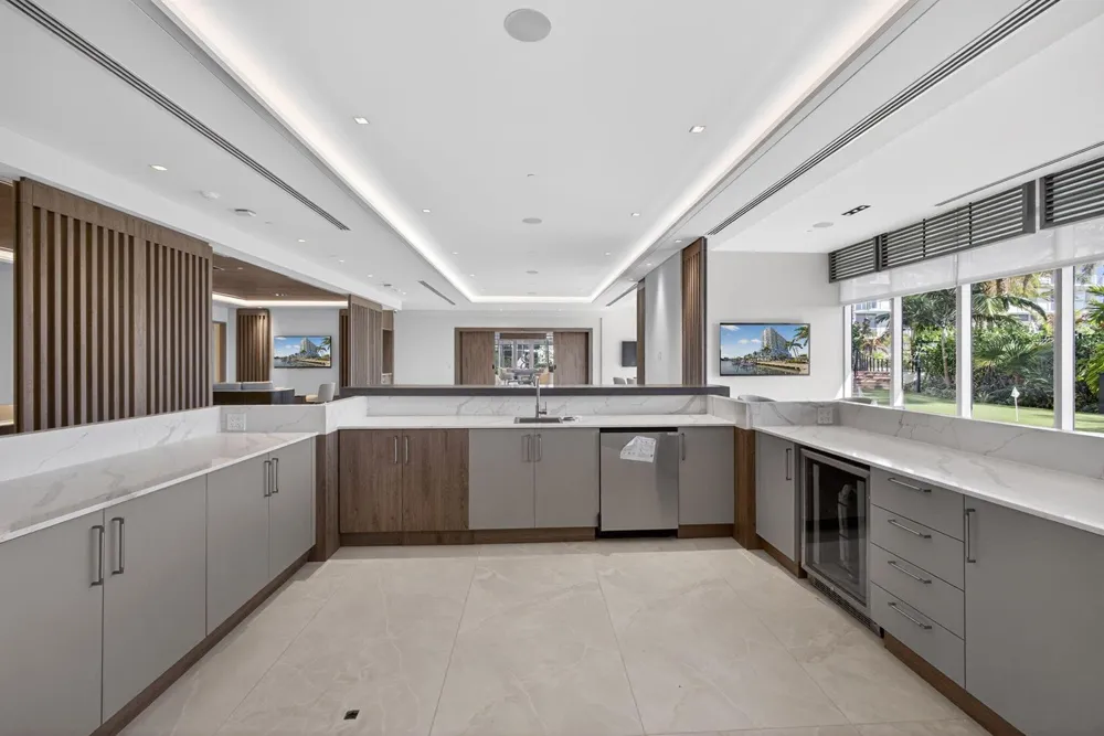 220 Lake Shore Drive #1702 Lake Park, FL 33403