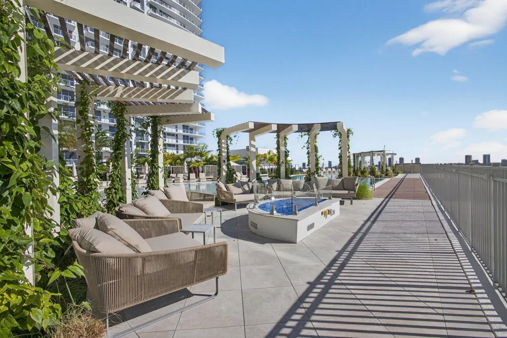 220 Lake Shore Drive #1702 Lake Park, FL 33403