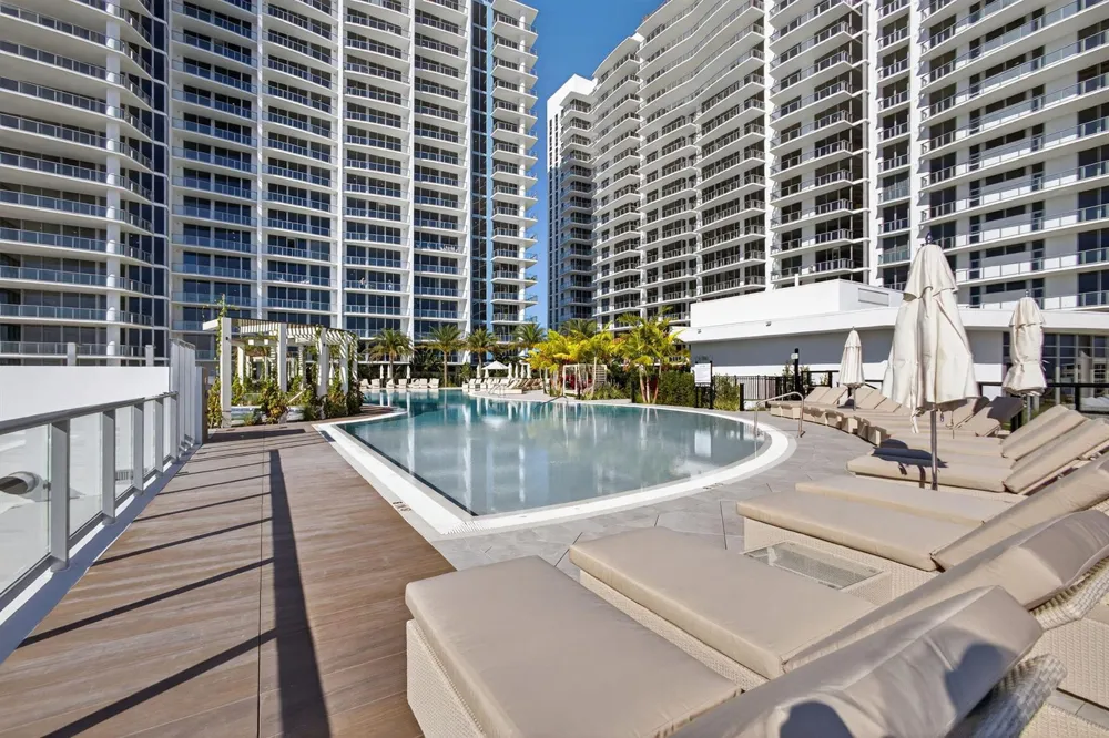 220 Lake Shore Drive #1702 Lake Park, FL 33403