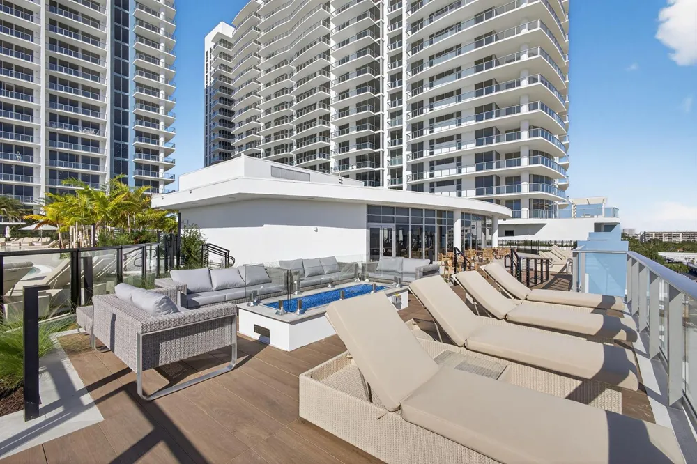 220 Lake Shore Drive #1702 Lake Park, FL 33403