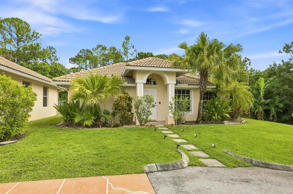 17603 82nd Road Loxahatchee, FL 33470