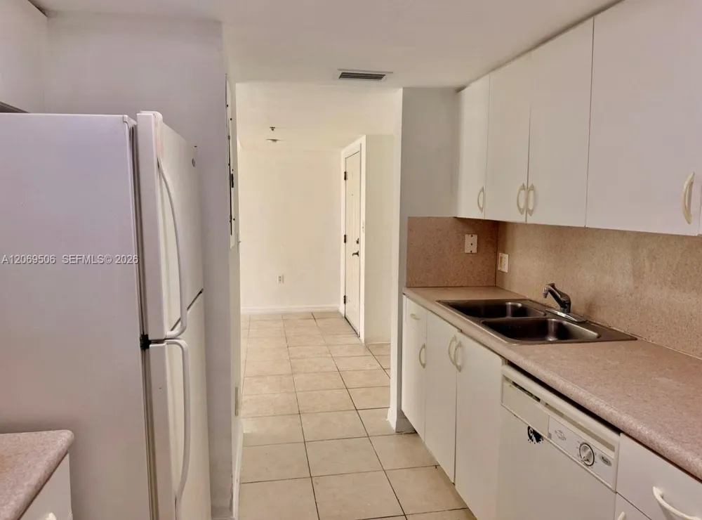 2415 NW 16th St Rd #207-1 Miami, FL 33125