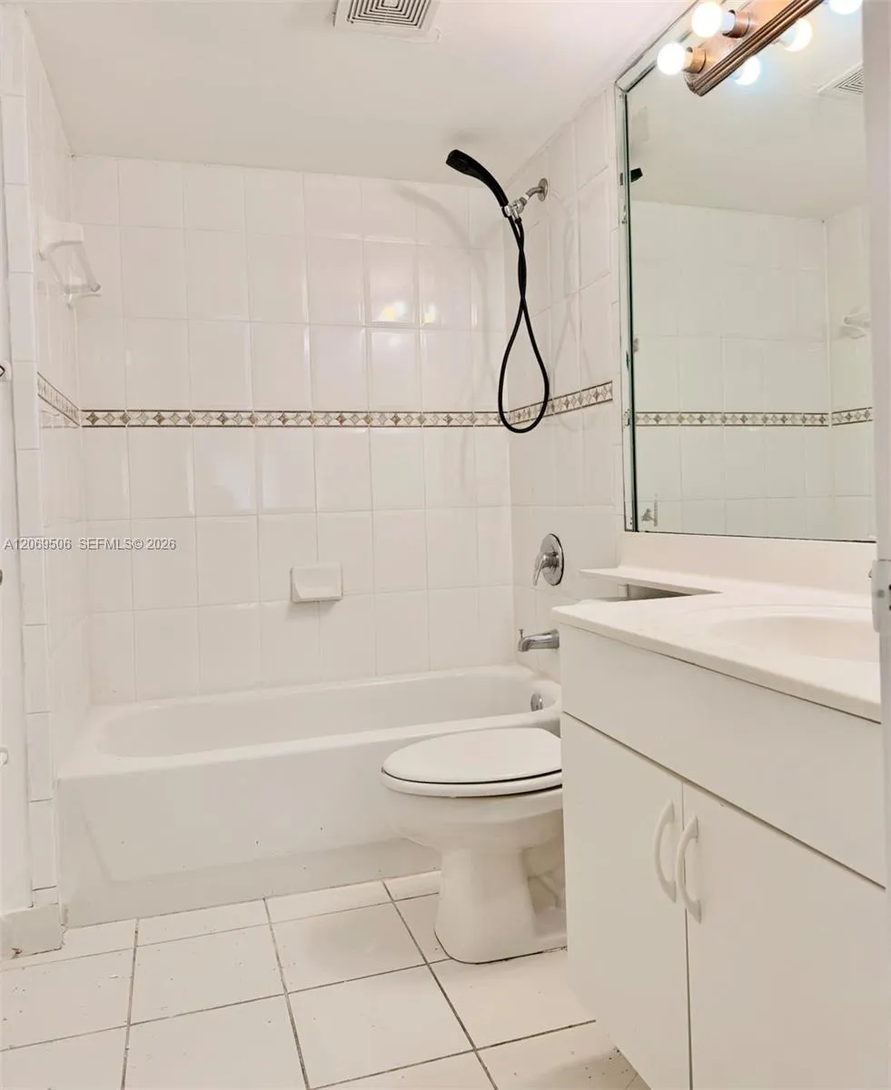2415 NW 16th St Rd #207-1 Miami, FL 33125