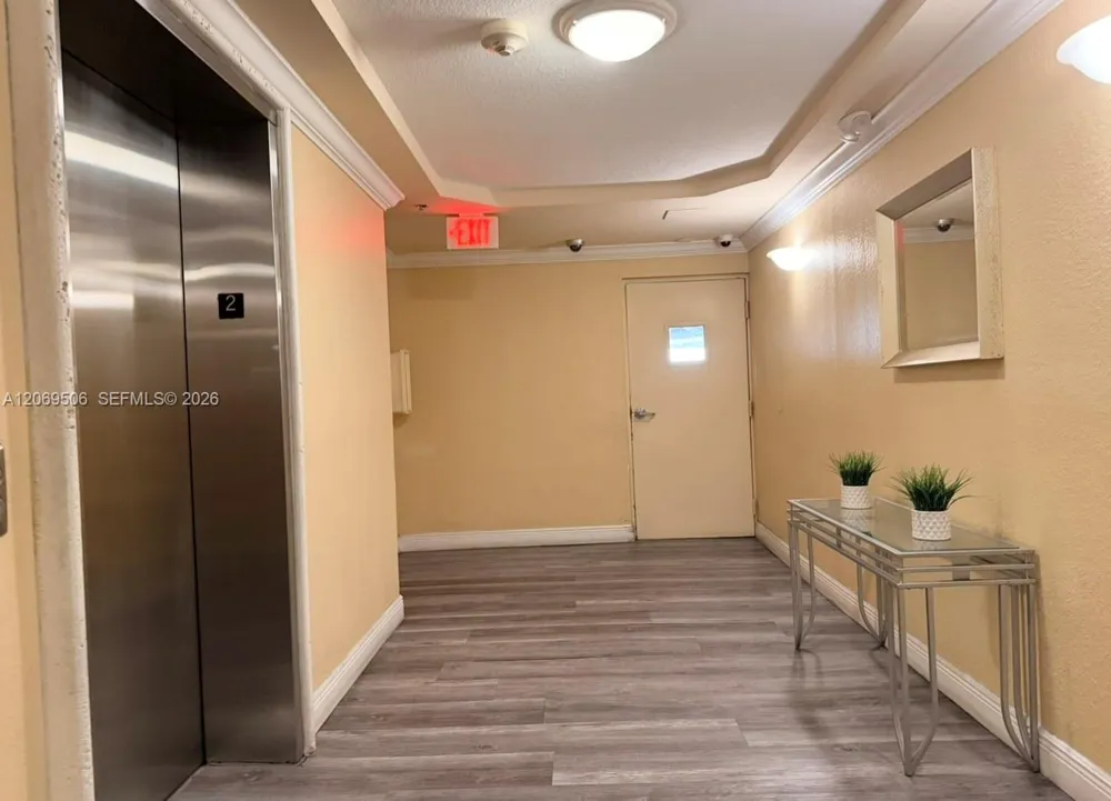 2415 NW 16th St Rd #207-1 Miami, FL 33125