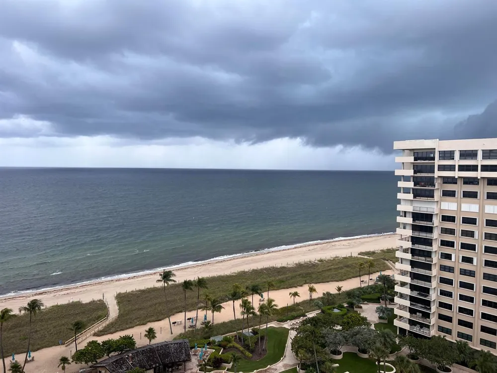 5100 Ocean Boulevard #1701 Lauderdale By The Sea, FL 33308