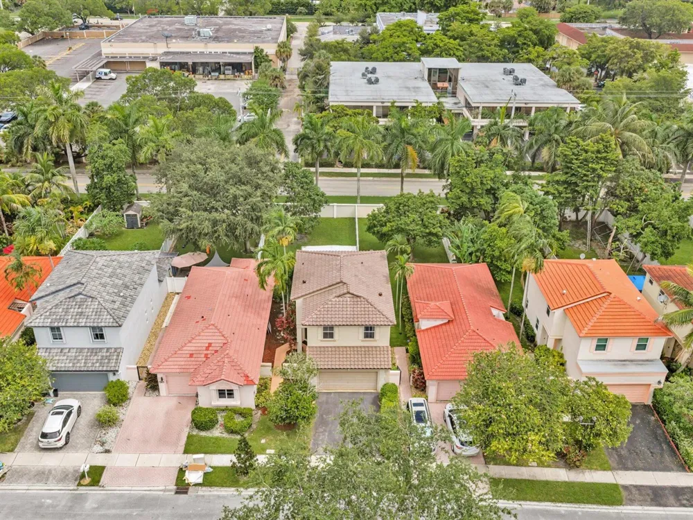 7549 NW 3rd Court Plantation, FL 33317