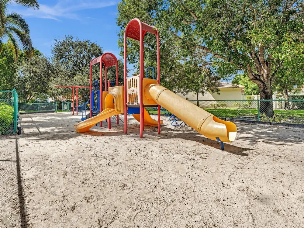 7549 NW 3rd Court Plantation, FL 33317