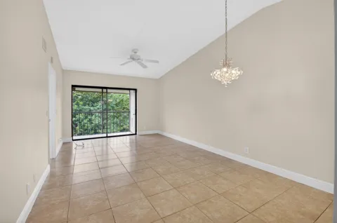 21943 REMSEN TERRACE #207
