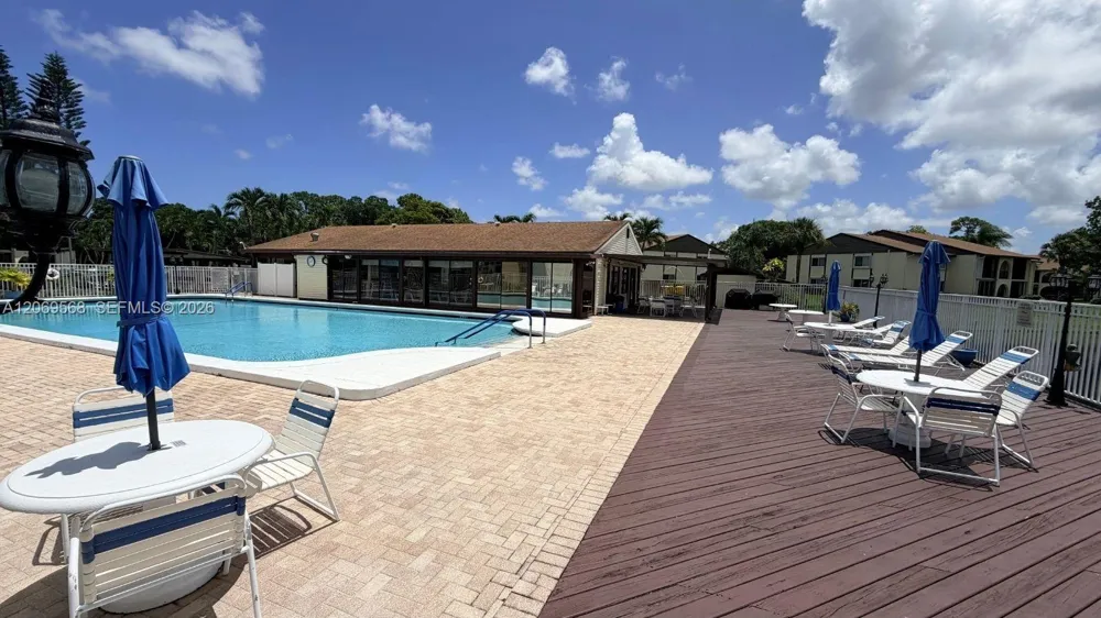 3561 Pine Tree Ct #D-1 Green Acres, FL 33463