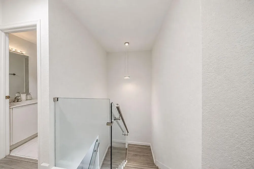 5733 NW 112th Place Doral, FL 33178