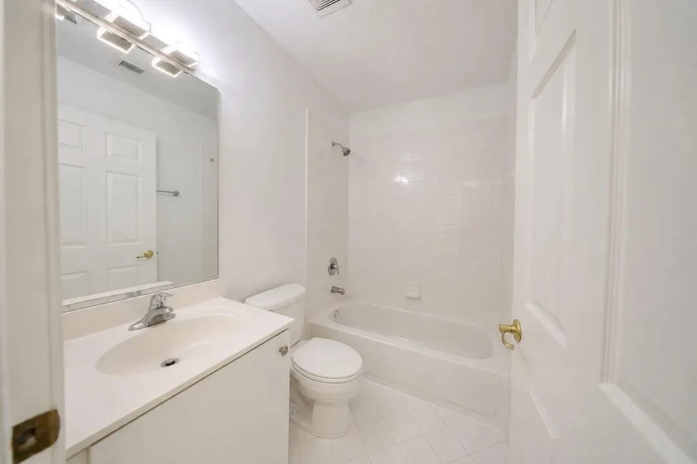 5733 NW 112th Place Doral, FL 33178