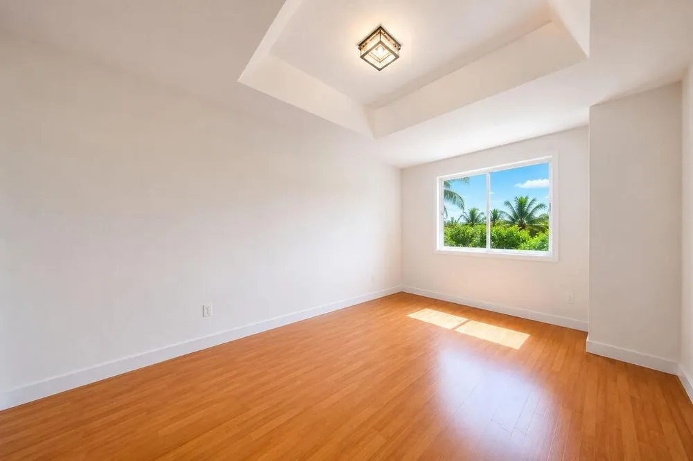 5733 NW 112th Place Doral, FL 33178
