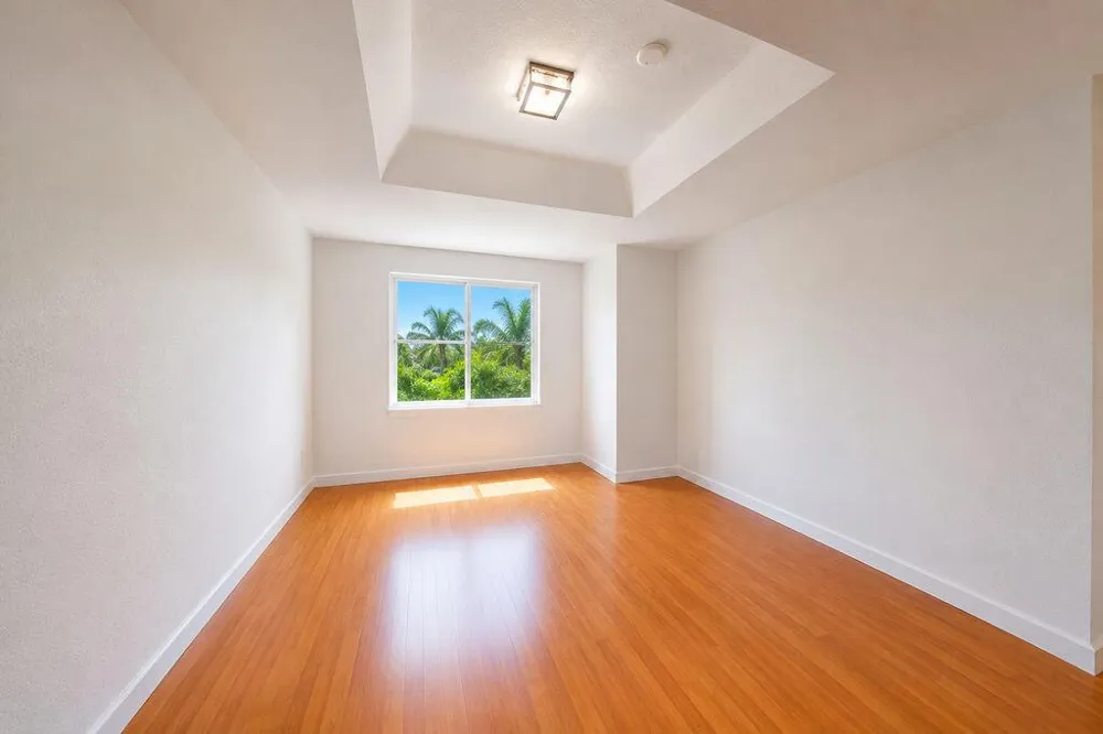 5733 NW 112th Place Doral, FL 33178