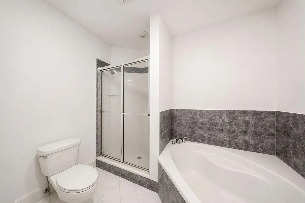 5733 NW 112th Place Doral, FL 33178