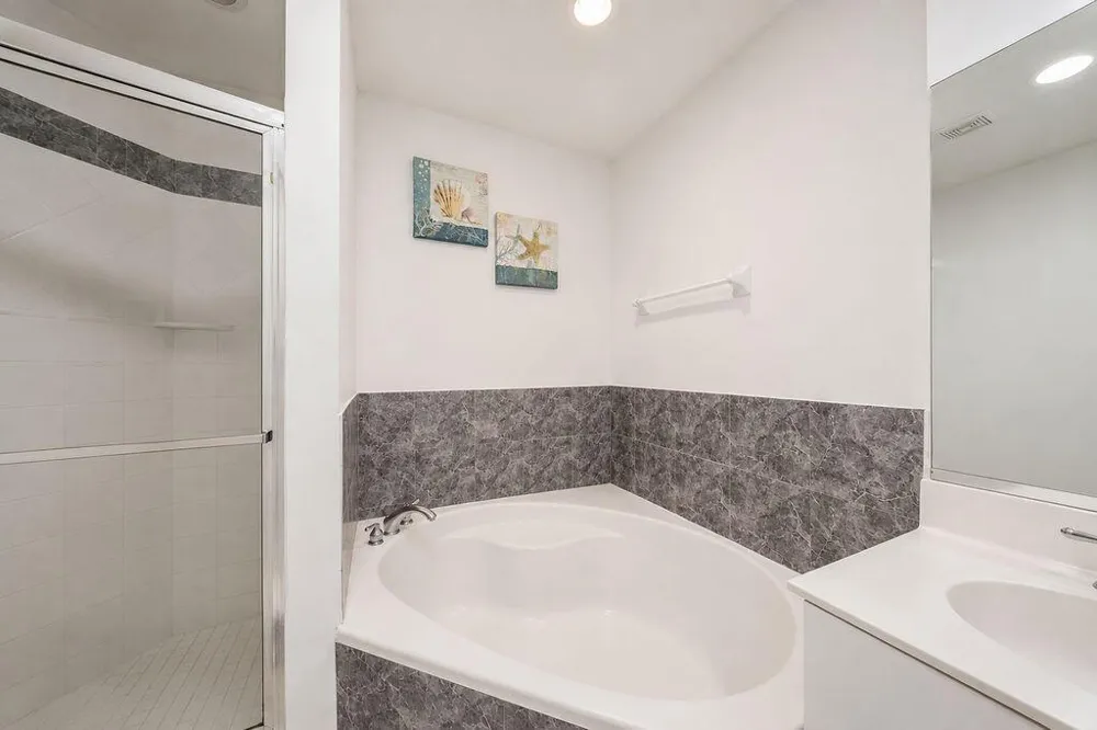 5733 NW 112th Place Doral, FL 33178