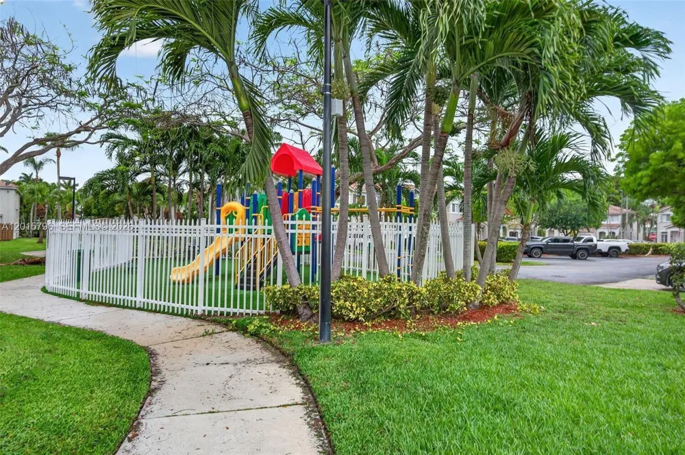 5733 NW 112th Place Doral, FL 33178