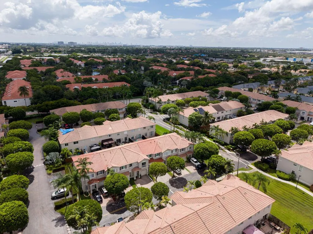 5733 NW 112th Place Doral, FL 33178