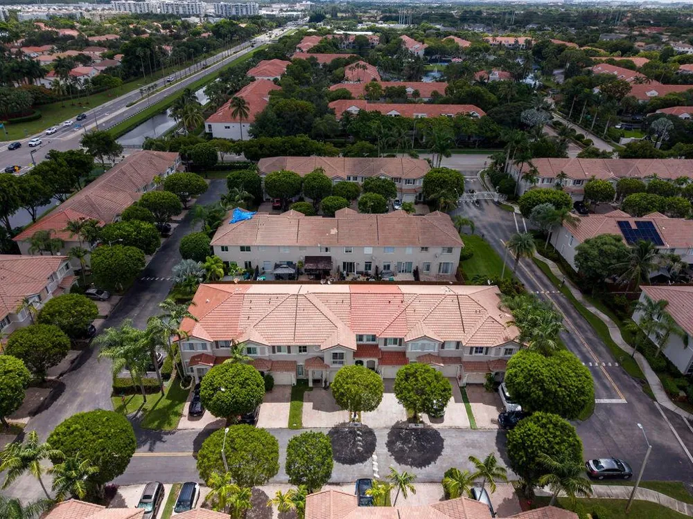 5733 NW 112th Place Doral, FL 33178
