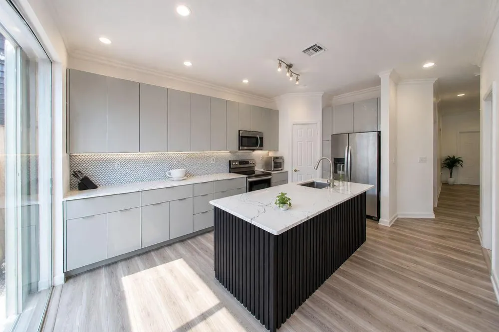 5733 NW 112th Place Doral, FL 33178