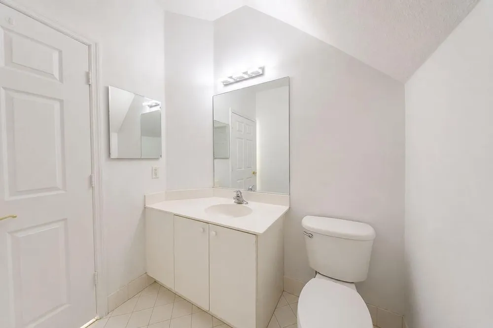 5733 NW 112th Place Doral, FL 33178