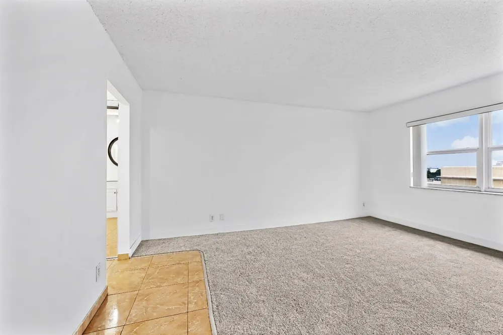 401 Golden Isles Drive #1014 Hallandale Beach, FL 33009