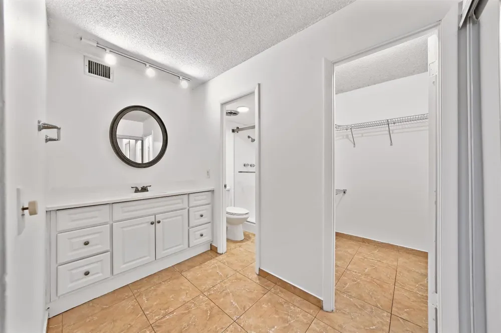 401 Golden Isles Drive #1014 Hallandale Beach, FL 33009
