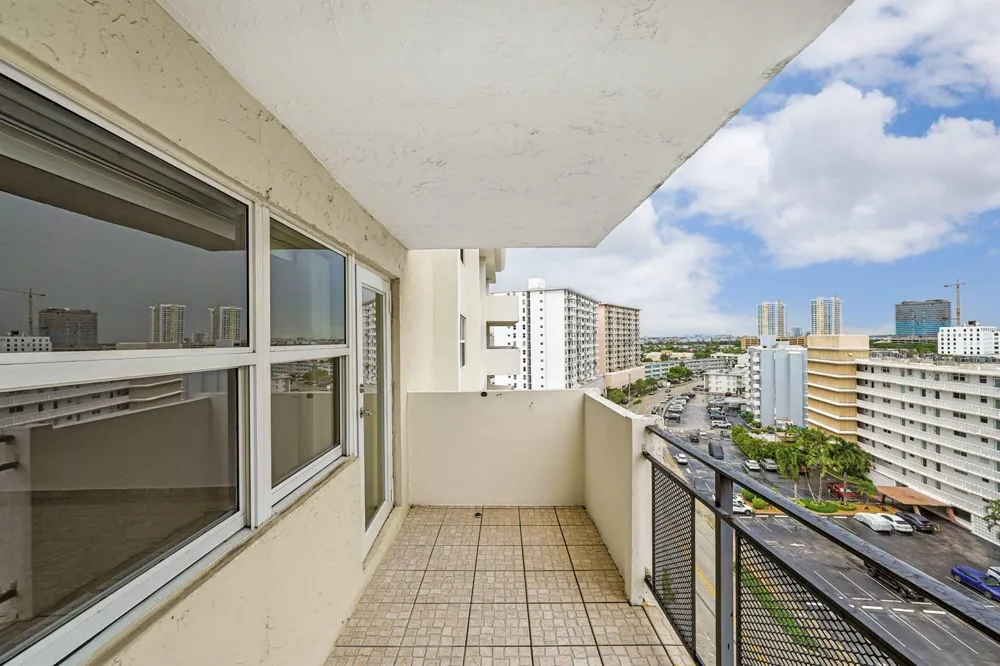 401 Golden Isles Drive #1014 Hallandale Beach, FL 33009