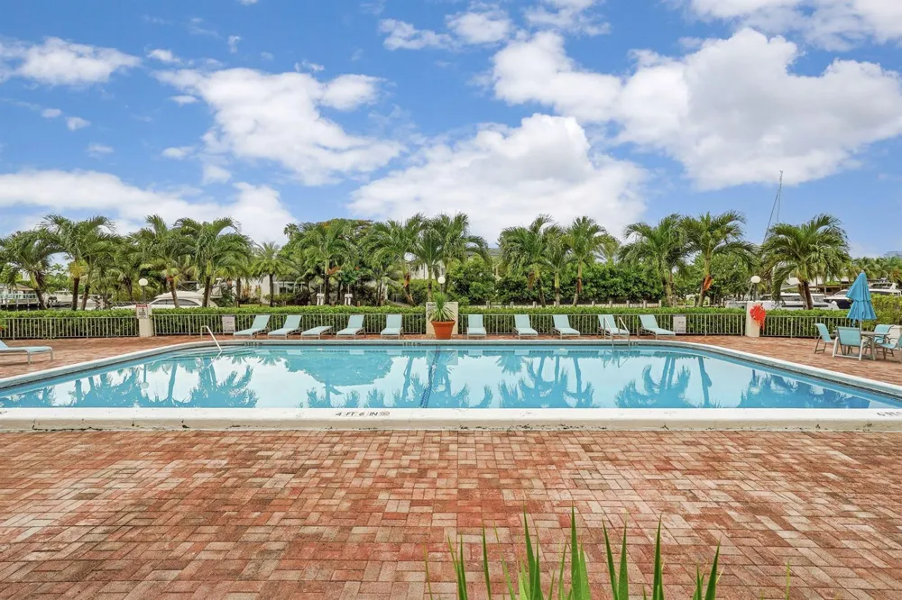 401 Golden Isles Drive #1014 Hallandale Beach, FL 33009