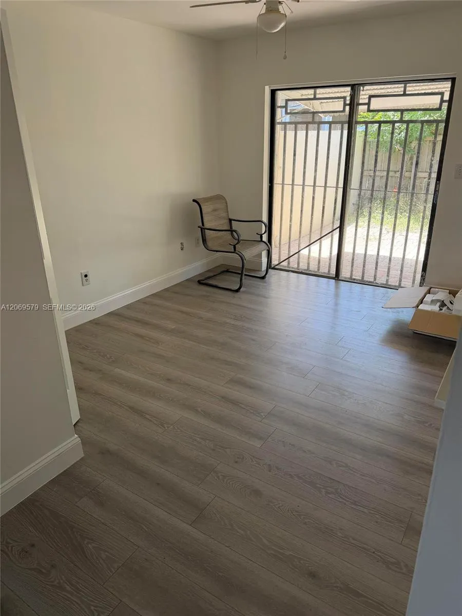 10110 SW 22nd Ter Miami, FL 33165