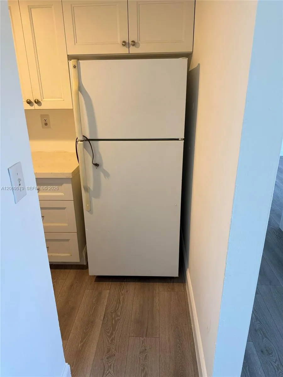 10110 SW 22nd Ter Miami, FL 33165