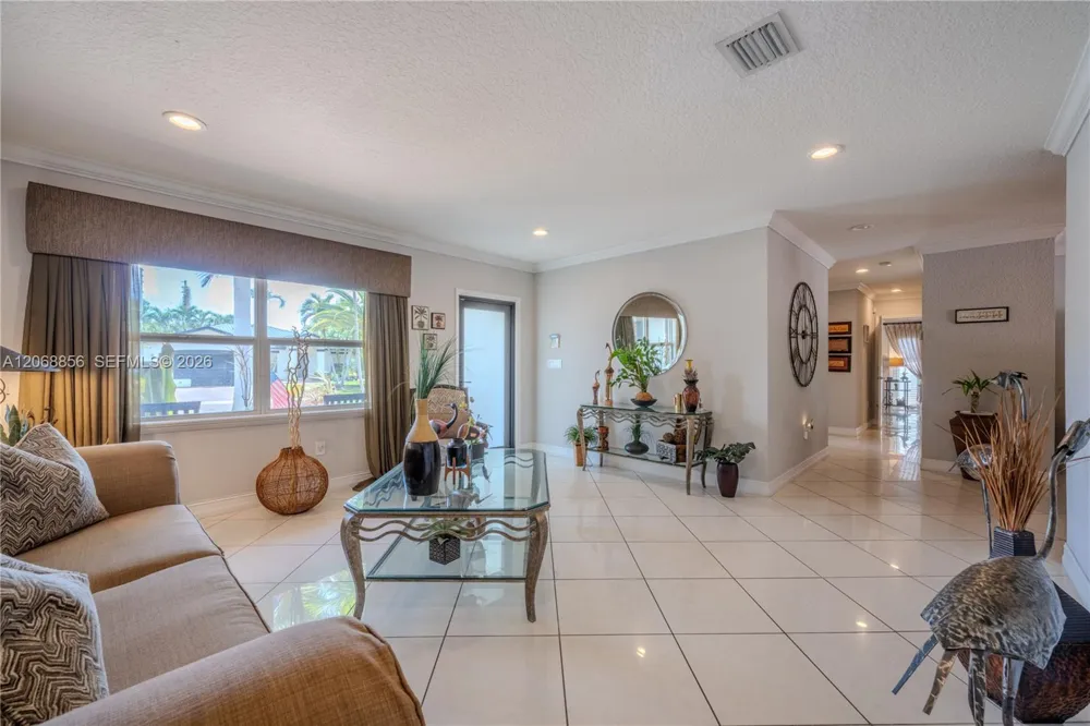 10210 SW 191st St Cutler Bay, FL 33157