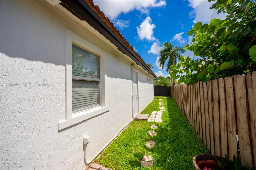 10210 SW 191st St Cutler Bay, FL 33157