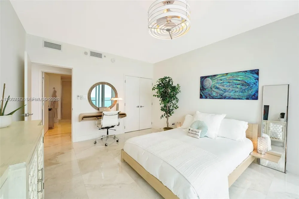 6799 Collins Ave #804 Miami Beach, FL 33141