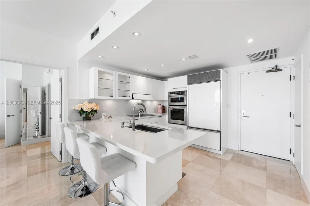 6799 Collins Ave #804 Miami Beach, FL 33141