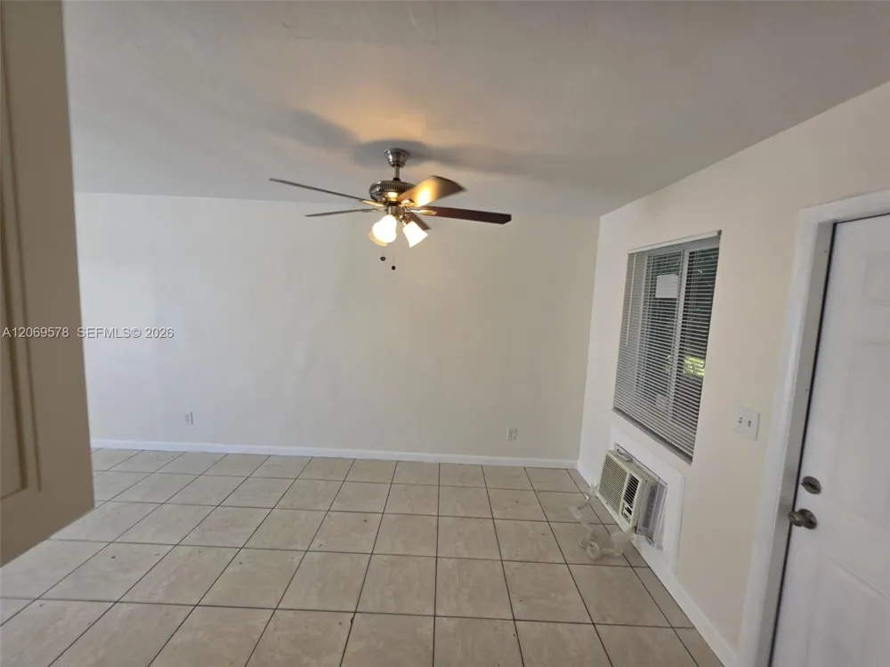 2225 Van Buren St #3 Hollywood, FL 33020