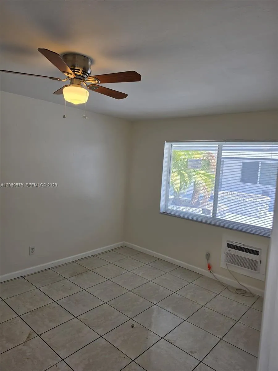 2225 Van Buren St #3 Hollywood, FL 33020