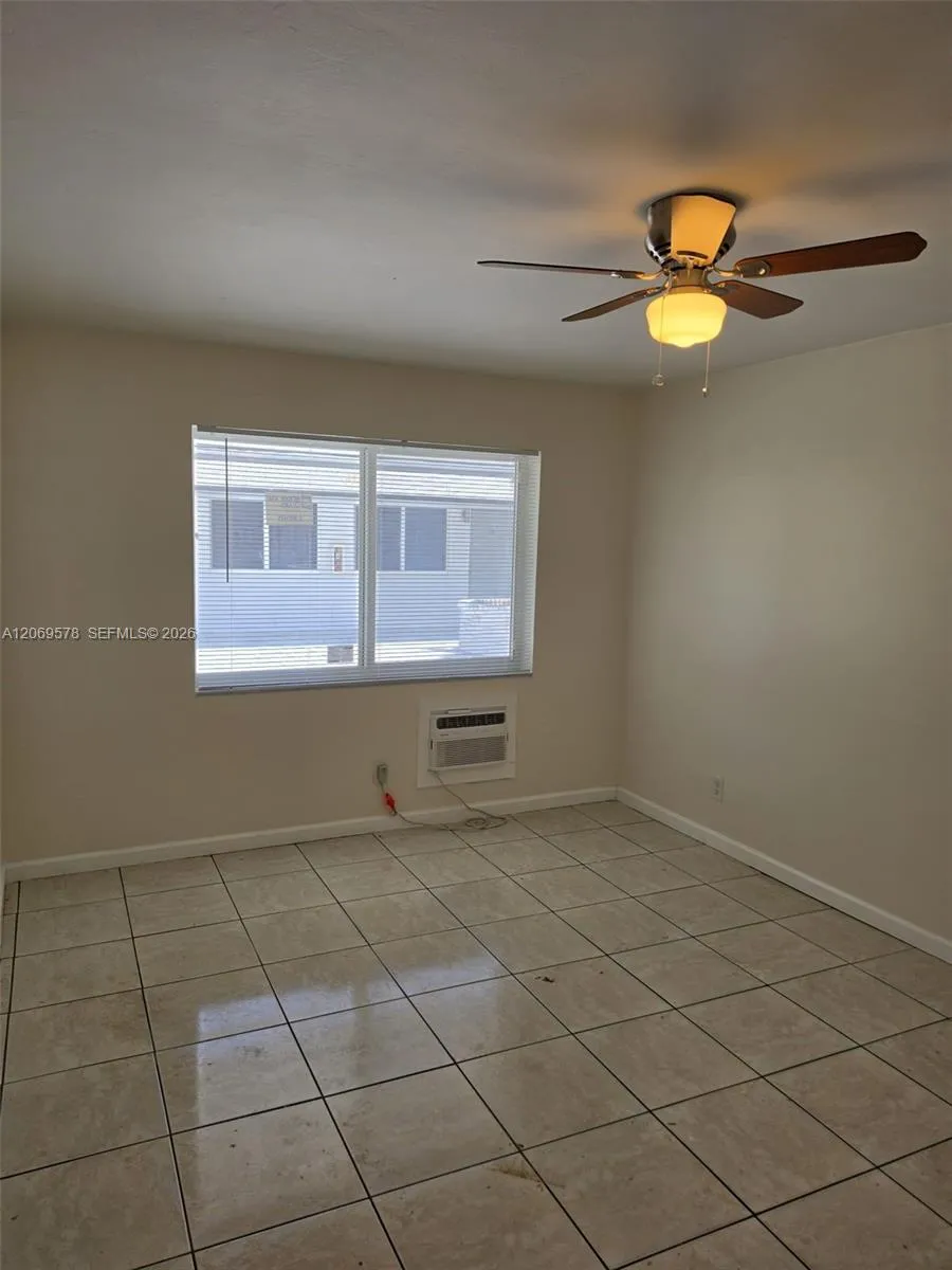2225 Van Buren St #3 Hollywood, FL 33020