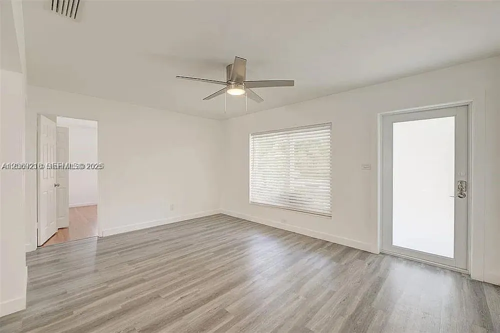 638 SW 5th Ave Fort Lauderdale, FL 33315