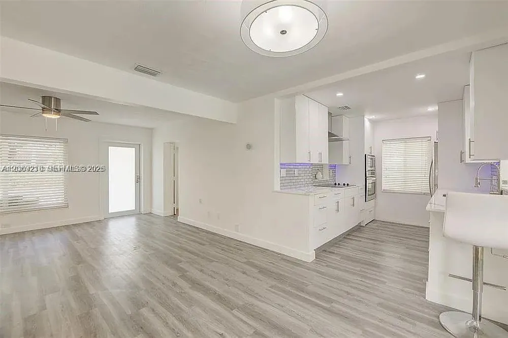 638 SW 5th Ave Fort Lauderdale, FL 33315
