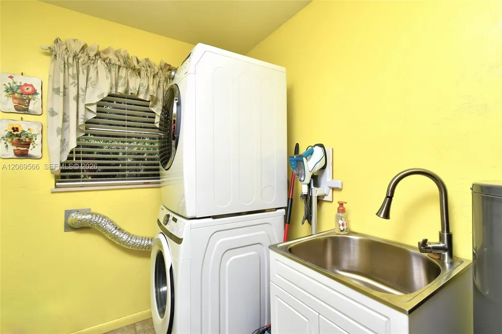 318 Fifth Ave Lehigh Acres, FL 33936